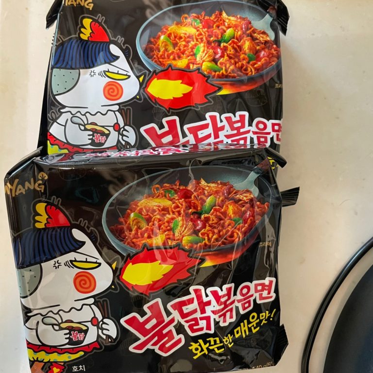 How to Cook Spicy Chicken Flavor Noodle: A Guide from a Korean